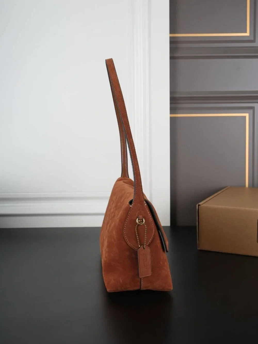 Coach Chelsea Shoulder Bag 30